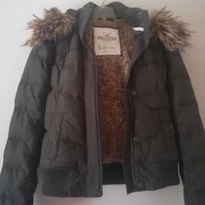 HOLLISTER SHERPA PUFFER COAT JACKET